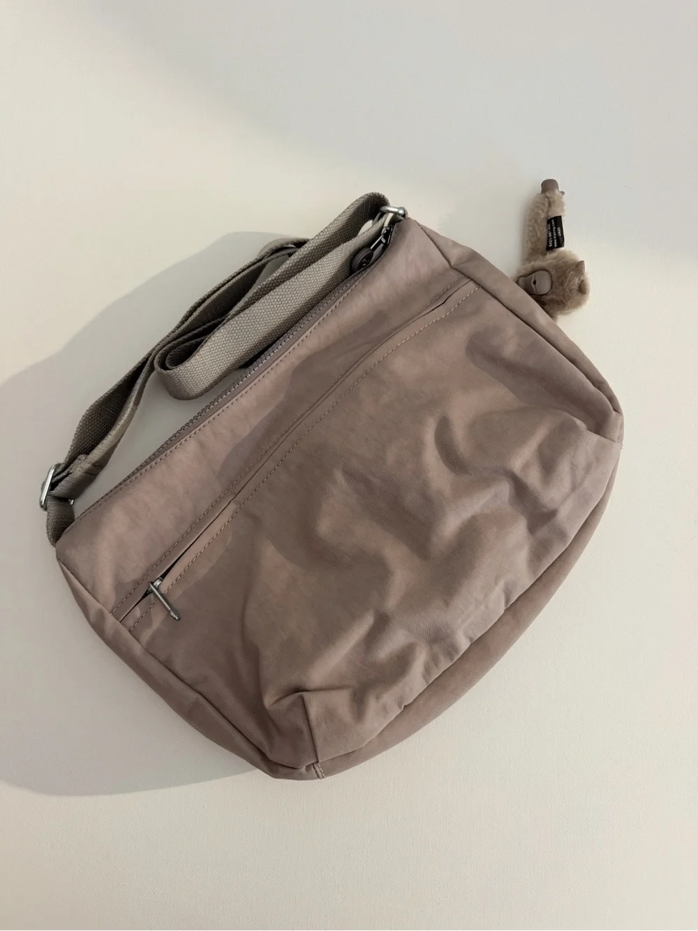 Kipling Classic Crossbody Shoulder Bag in Grey